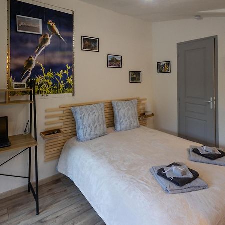 Studio Dans Le Luberon Cereste Экстерьер фото