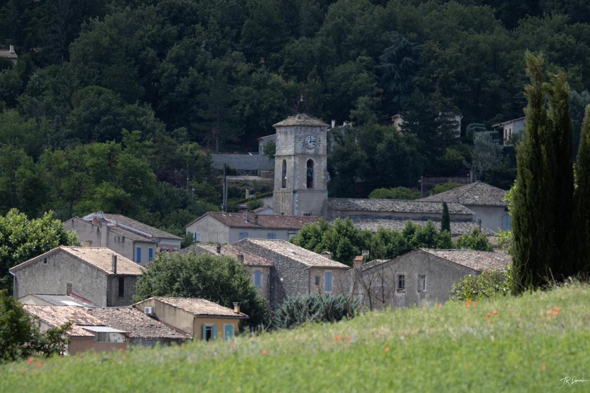 Studio Dans Le Luberon Cereste Экстерьер фото
